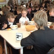 Горячий завтрак для школьника – лучшая профилактика болезней пищеварения