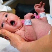 Минздрав Татарстана разработал новый стандарт пеленания новорожденных
