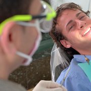 Имплантация улучшает состояние всей зубочелюстной системы